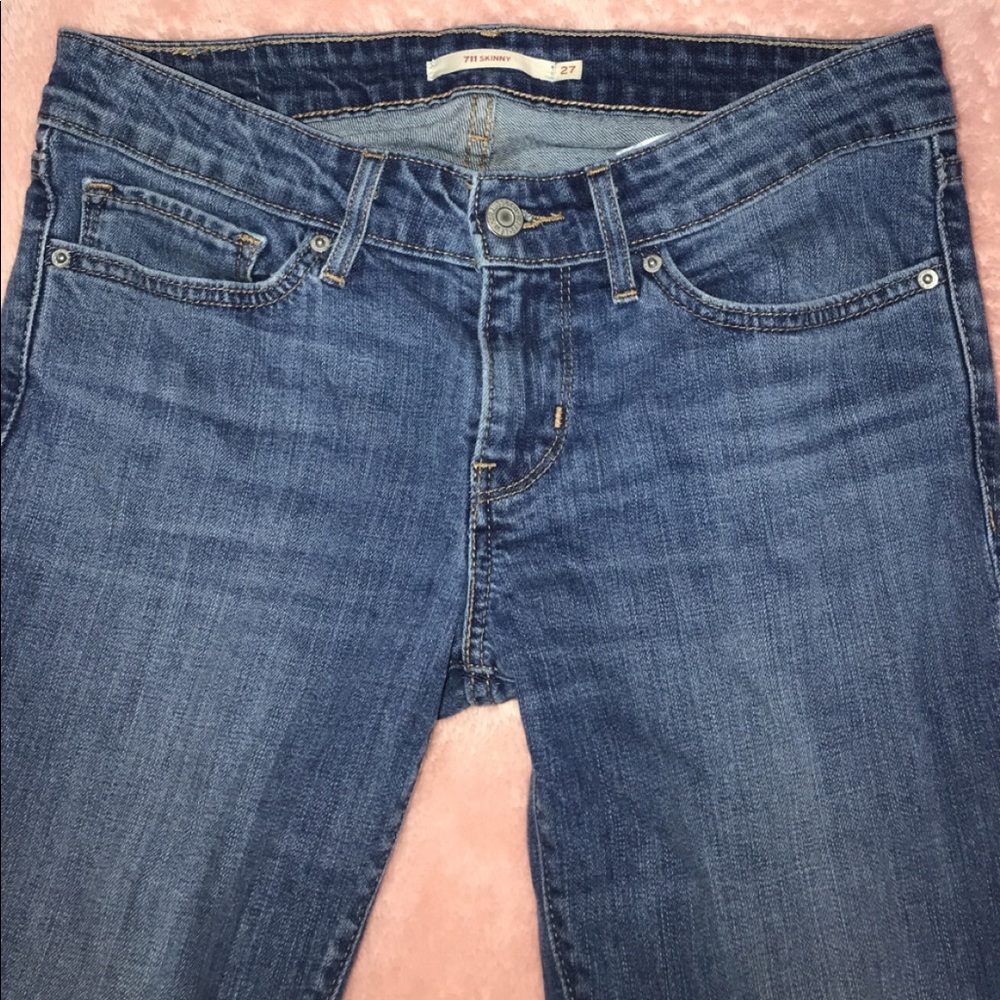 Levi’s 711 Skinny Jeans